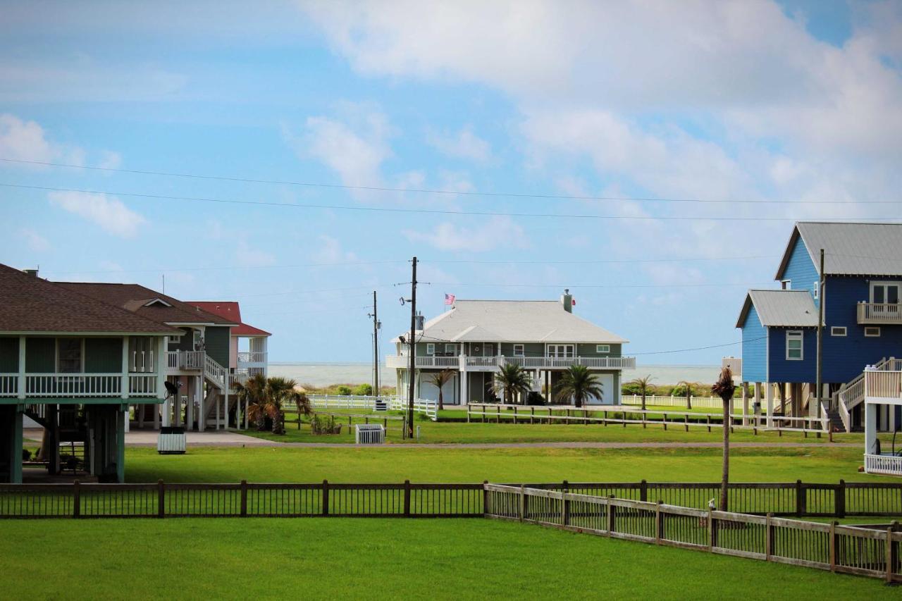 Willa Bright Crystal Beach House, Walk To Coast! Bolivar Peninsula Zewnętrze zdjęcie